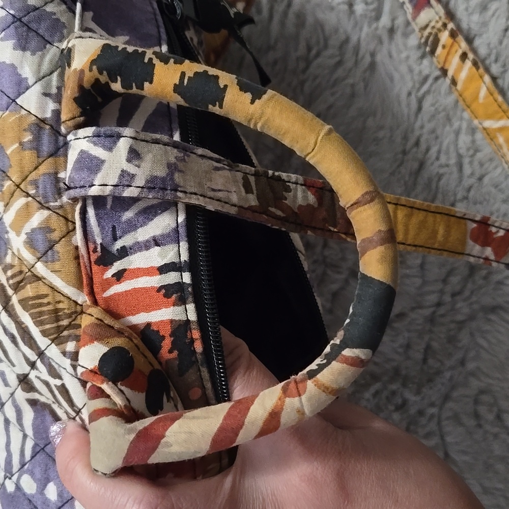 Vera Bradley quilted printed medium sized backpack - Picture 9 of 13